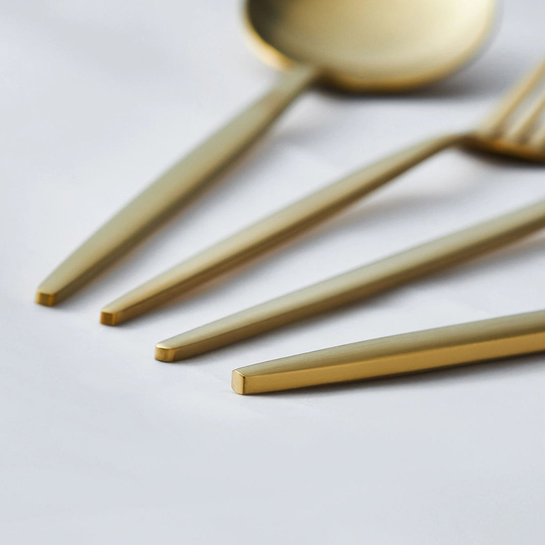 Karaca Apricot Faro 6‑personers Bestiksæt – 24 dele - Mat Guld - Løven Home