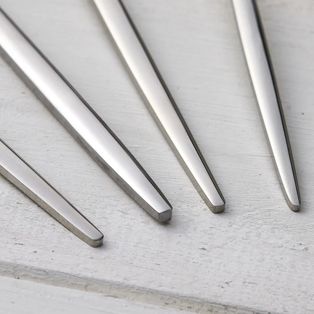 Karaca Apricot Faro 6‑personers Bestiksæt – 24 dele - Sølv - Løven Home