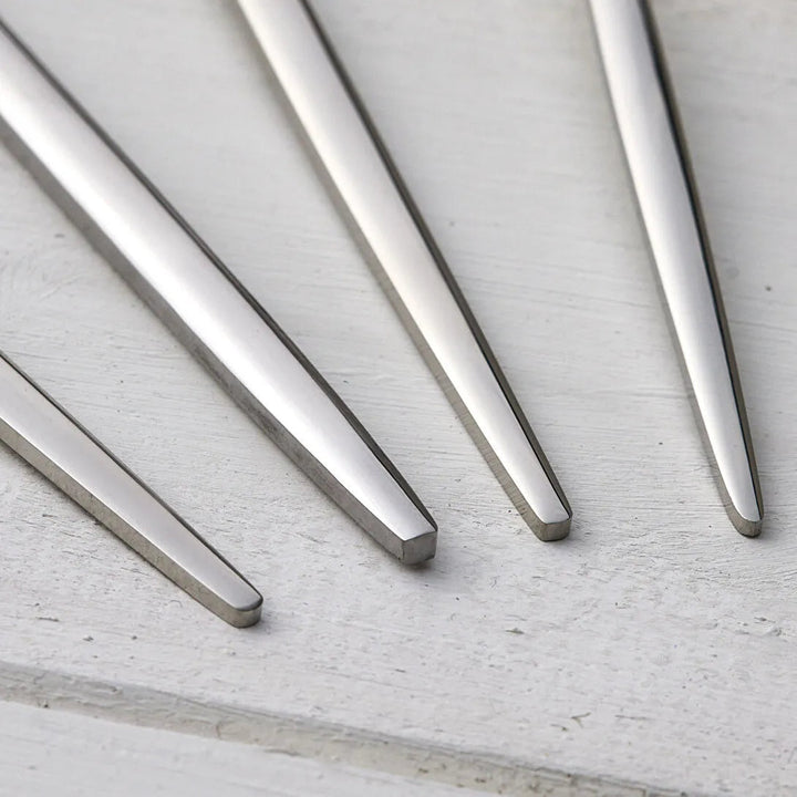 Karaca Apricot Faro 6‑personers Bestiksæt – 24 dele - Sølv - Løven Home