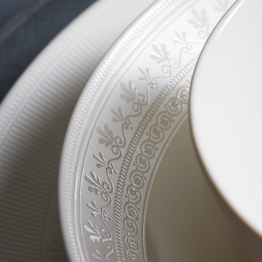 Karaca Arte New Bone Spisestel – 56 dele til 12 personer - Løven Home