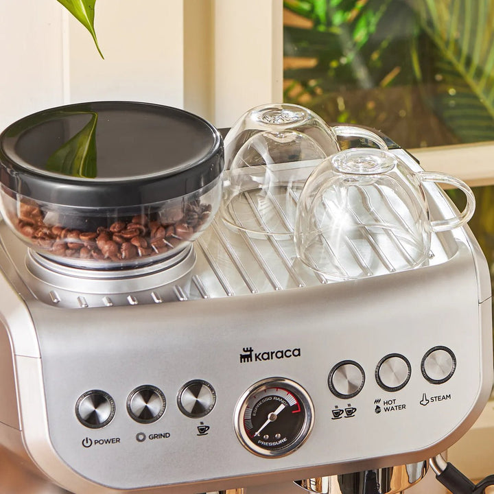 Karaca Coffee Art Barista – Semiprofessionel Espressomaskine med Kværn (15 Bar) - Løven Home