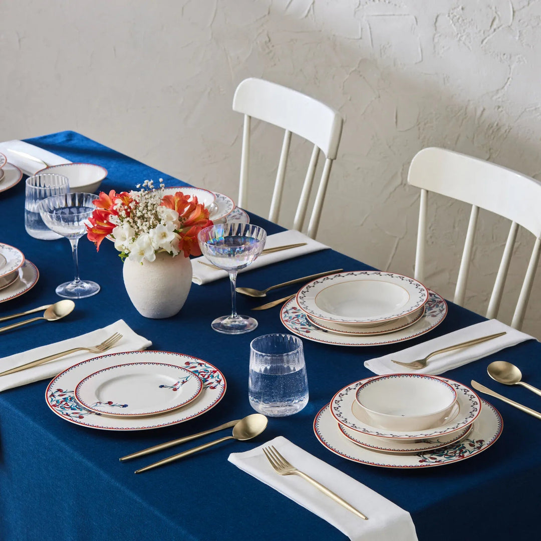 Karaca Forever Bone Nakkaş – 24 dele middagssæt til 6 personer - Løven Home