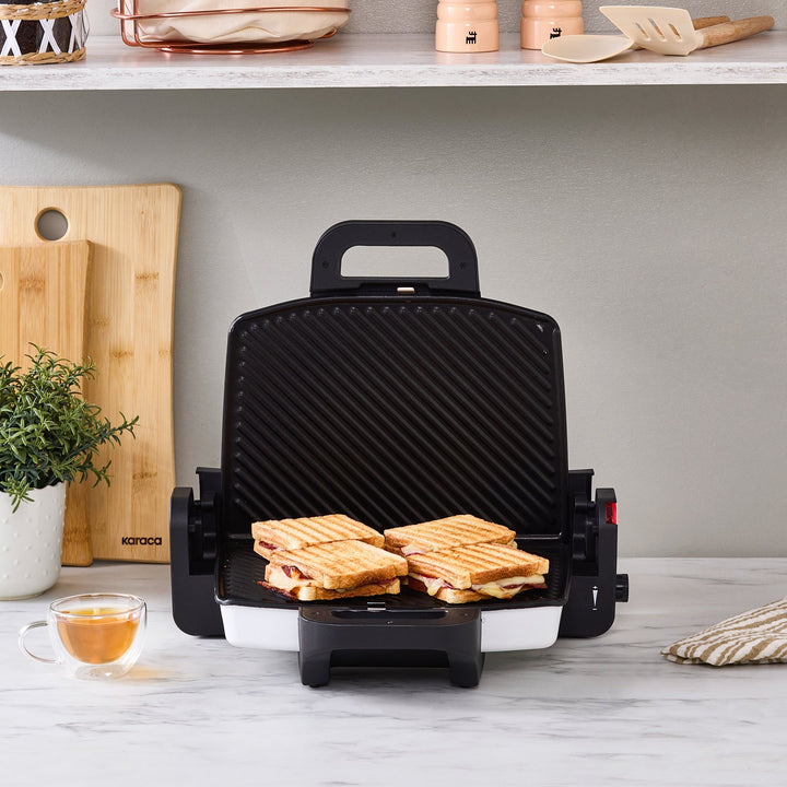 Karaca Future Toastgrill Pearl White 1800 W – 4 - skivers kapacitet - Løven Home