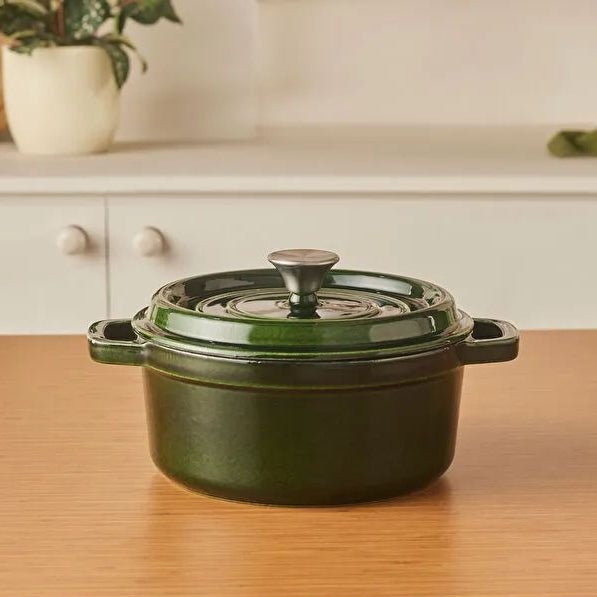 Karaca Heritage Emaljeret Støbejernsgryde – Grøn - 24 cm - 3,7 Liter - Løven Home