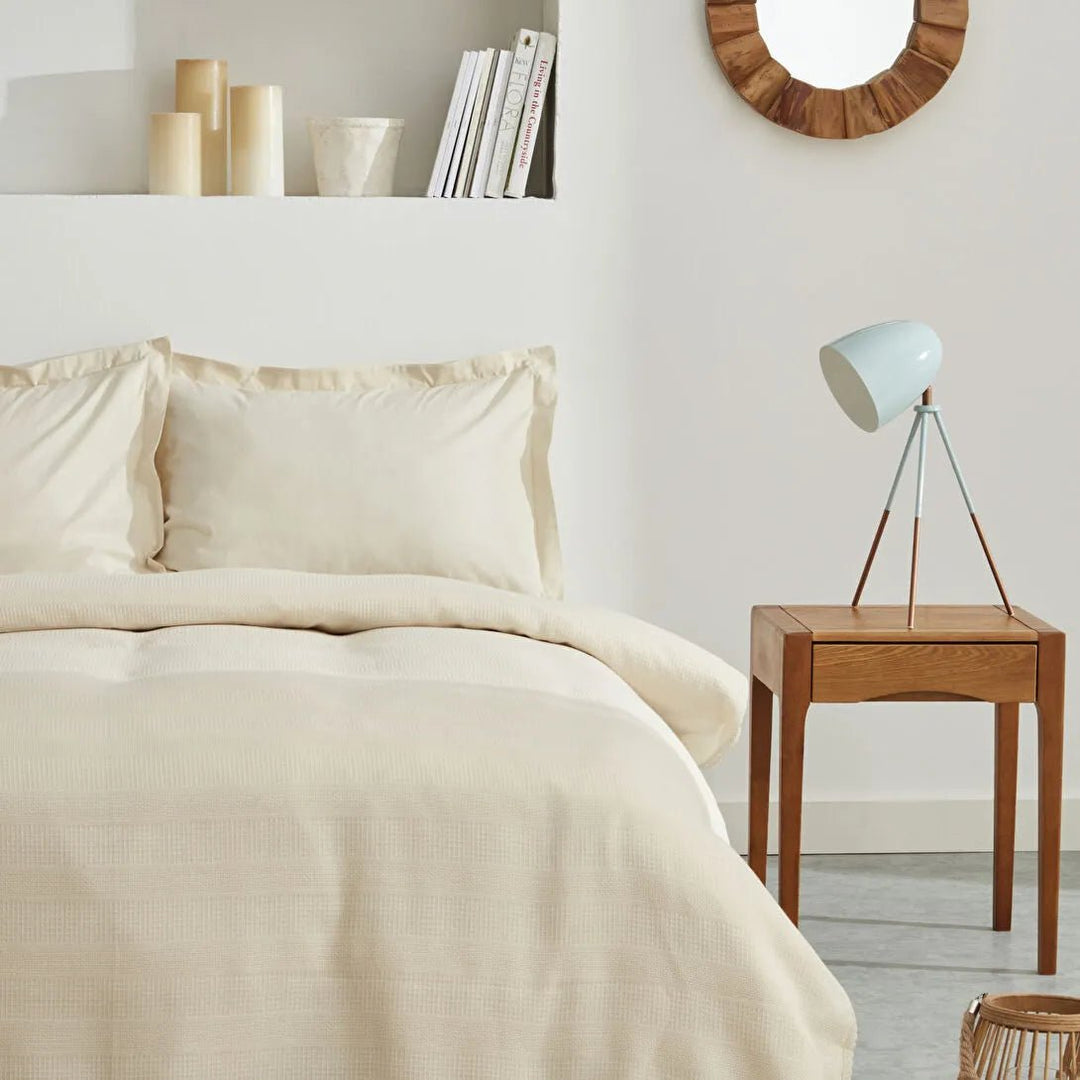Karaca Home Aurora – Dobbeltseng Sengetæppe 240x260 cm - Krem - Løven Home