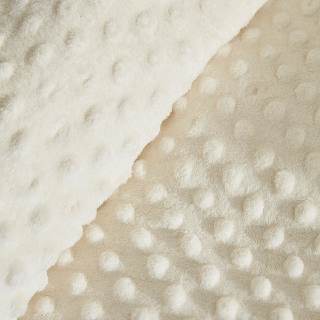 Karaca Home Bebek Lily Tomurcuk - Tæppe – Ekru – 90 × 110 cm - Løven Home