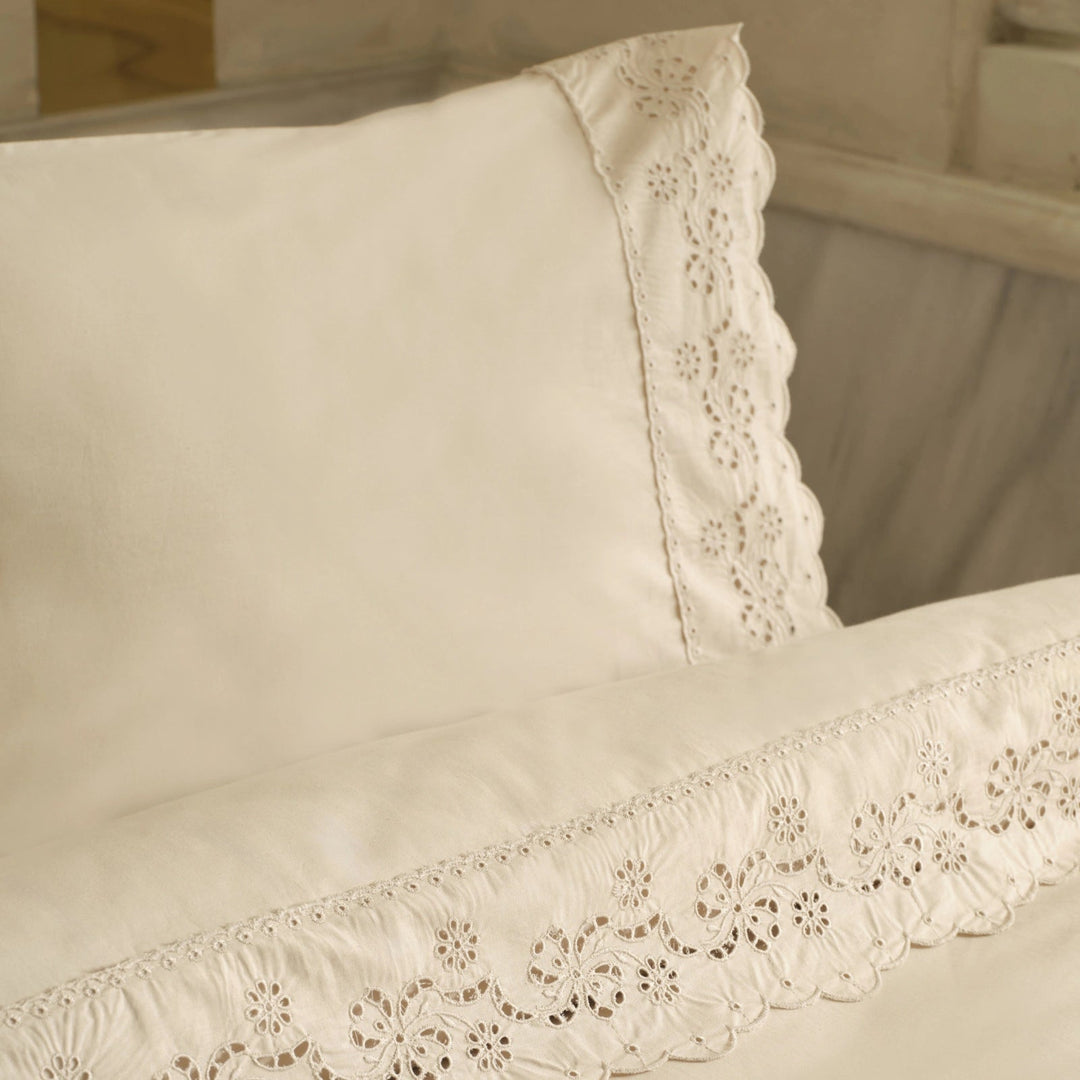 Karaca Home Carmello Broderet Dobbeltseng - Sengetøj – Beige (100 % Bomuld) - Løven Home