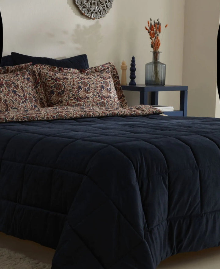 Karaca Home Cassie Luxury Dobbeltseng - Sæt – Navy - Løven Home