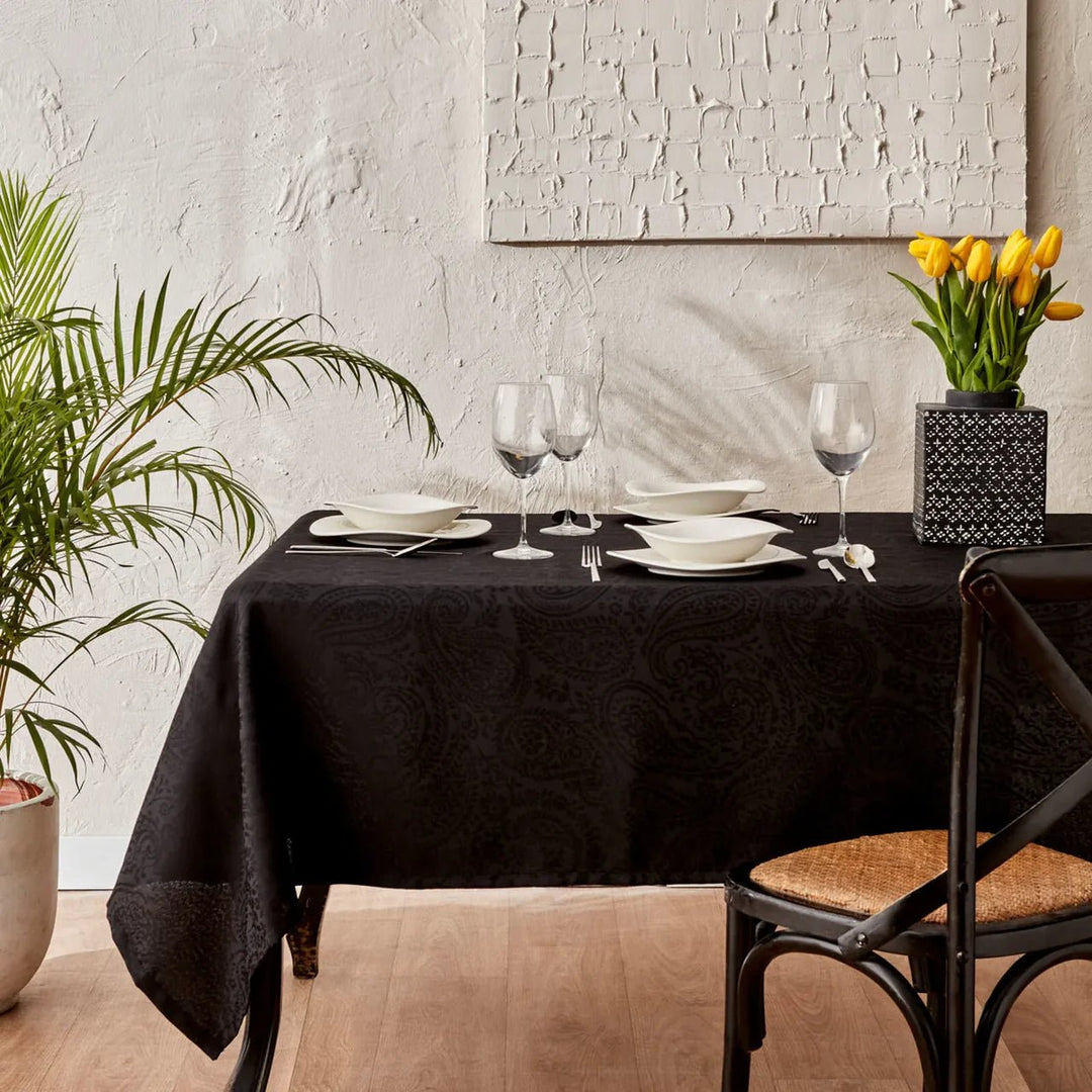 Karaca Home Chesney Dug – 140 x 200 cm – Sort - Løven Home