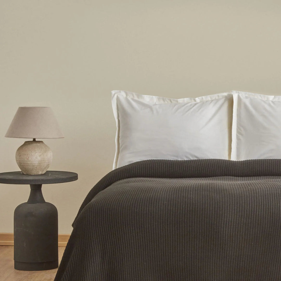 Karaca Home Cool Touch Sort Trikoblivplaid – Dobbelt Sengetæppe - Løven Home