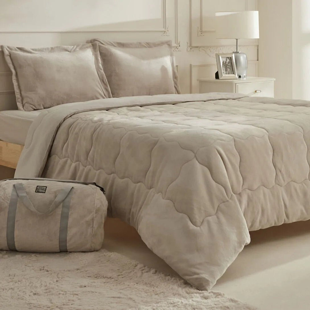 Karaca Home Flufy Soft Dream Comfort Set – Dobbeltseng Sengetæppe 195x215 cm - Beige - Løven Home