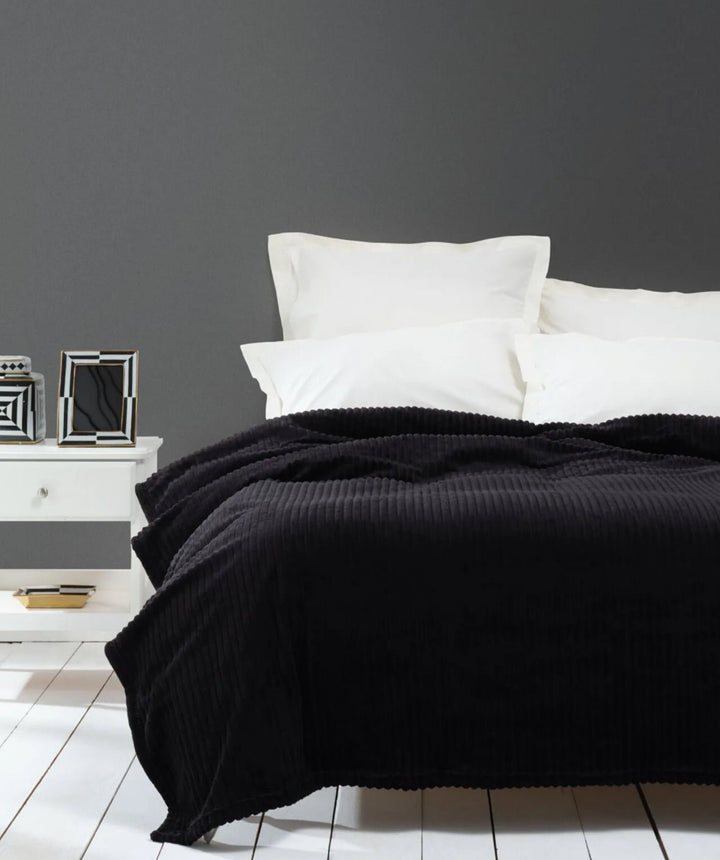 Karaca Home Joena Dobbelttæppe Sort – 220 × 240 cm - Løven Home