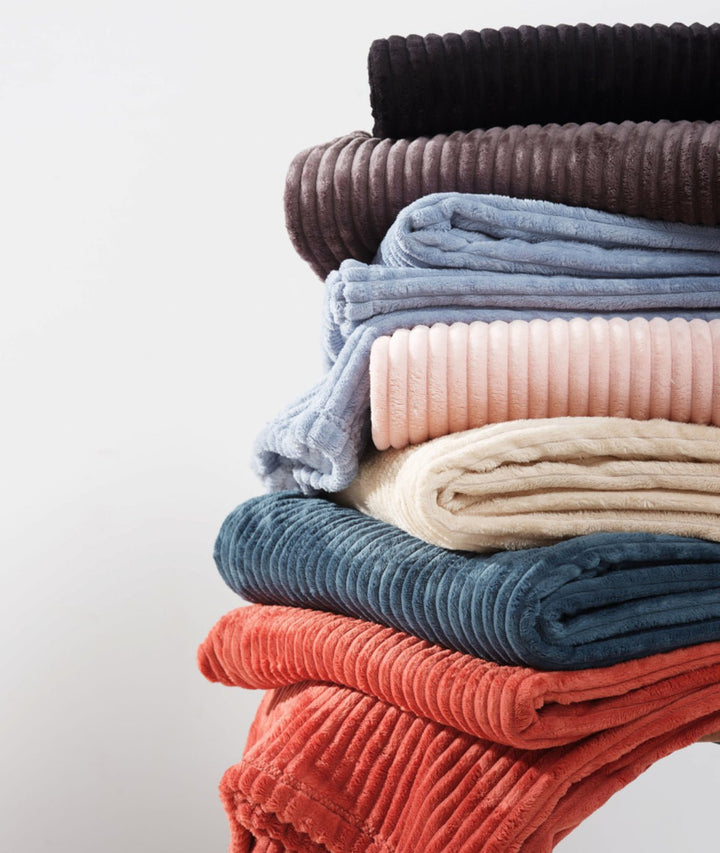 Karaca Home Joena Dobbelttæppe Sort – 220 × 240 cm - Løven Home