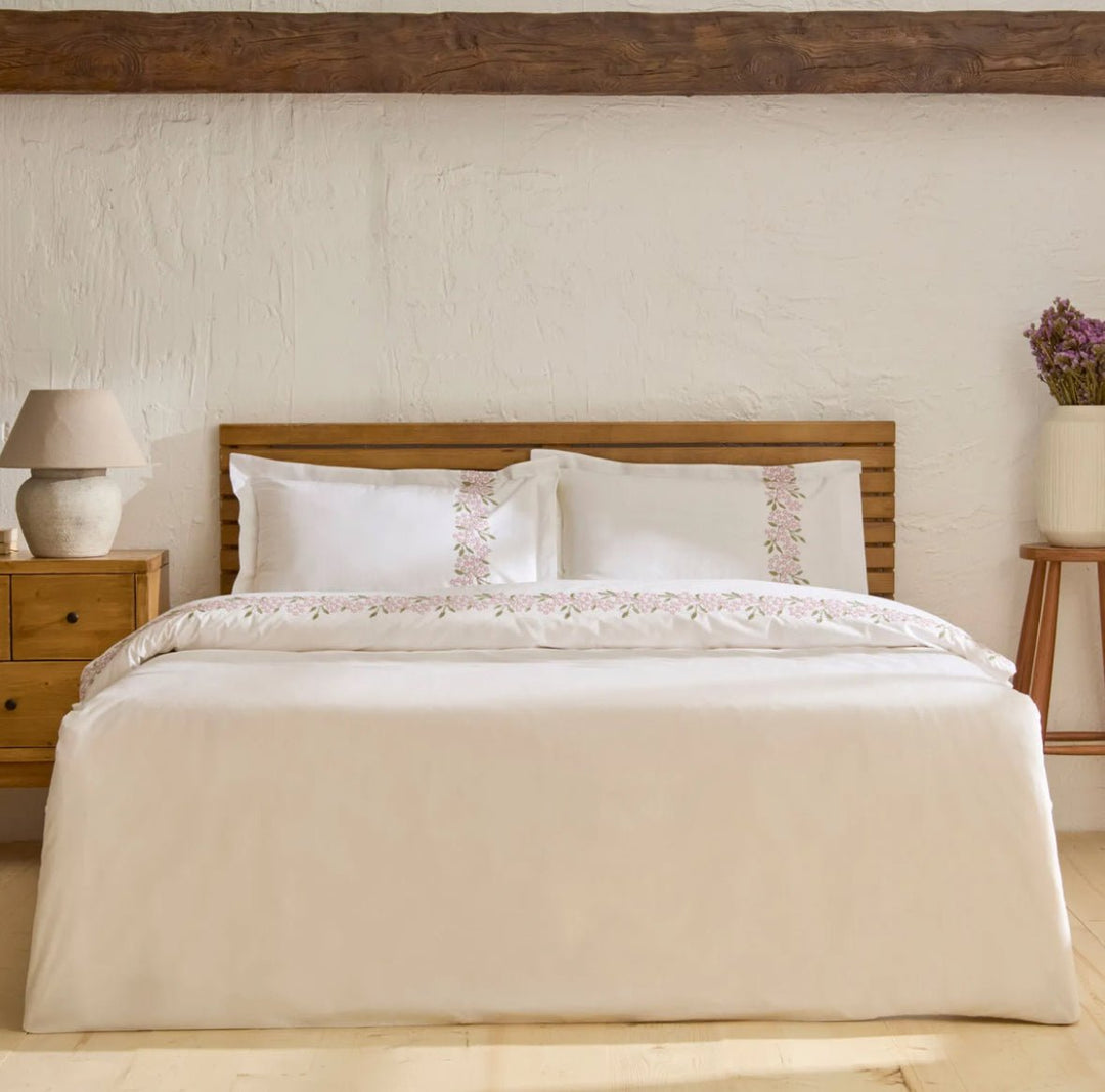 Karaca Home Rosven broderet dobbeltdyne - sengesæt – Hvid - Løven Home