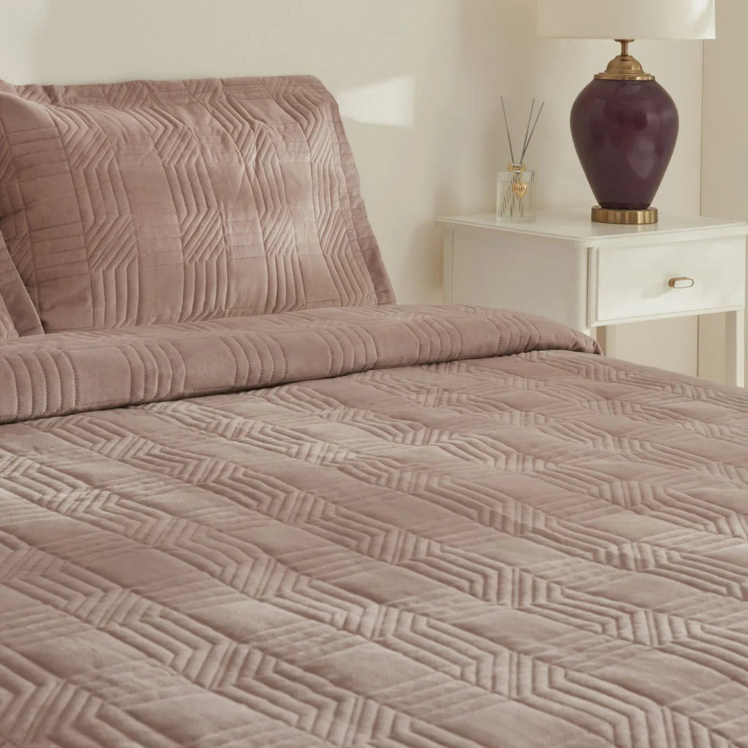 Karaca Home Sally Dobbeltseng - Overtræk – Gulkoral (Gul Kurusu) - Løven Home