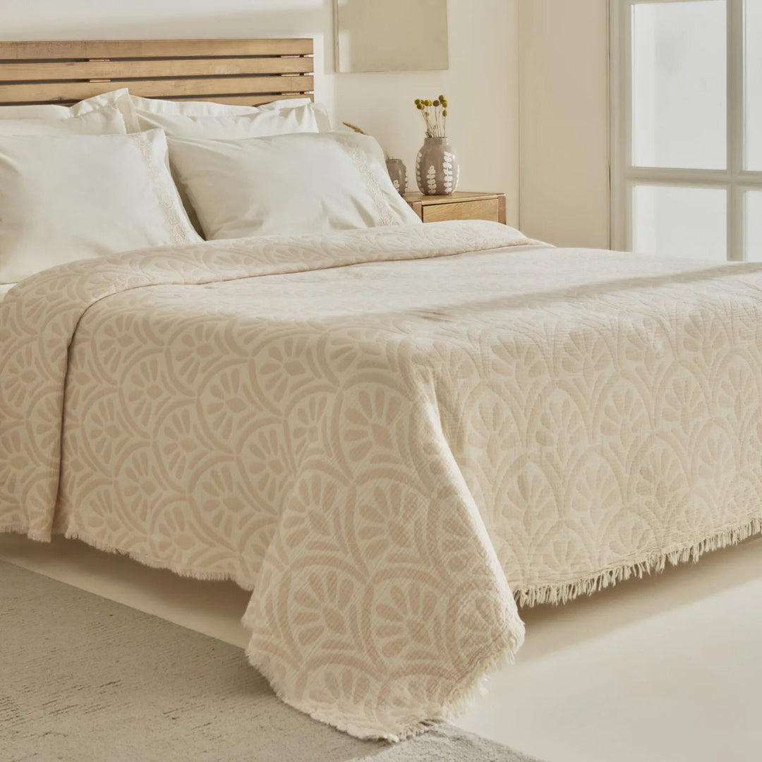 Karaca Home Shailyn Broderet Musselin Sengetæppesæt 200x220 cm (Dobbeltseng) | Rosa - Løven Home