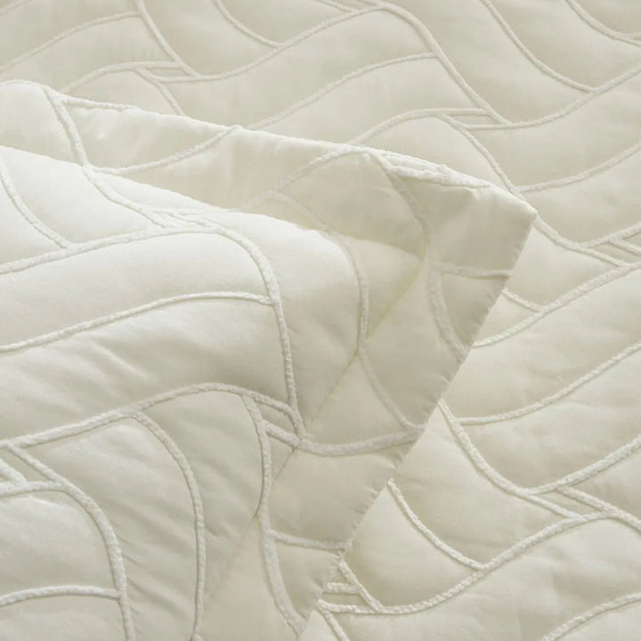 Karaca Home Vega – Dobbeltseng Sengetæppe 240x260 cm - Hvid - Løven Home