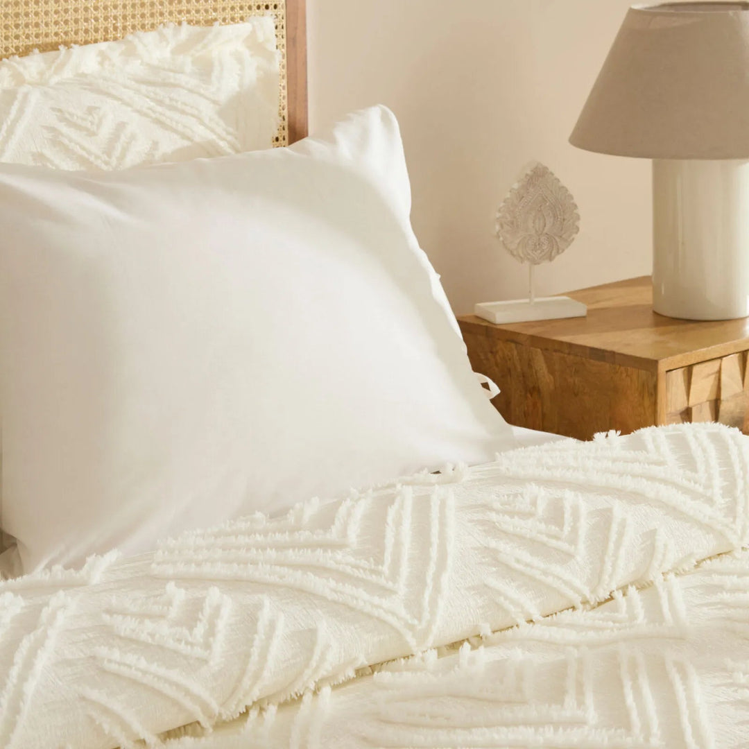 Karaca Home Velora – Dobbeltseng Sengetæppe 230x240 cm, Ecru - Løven Home