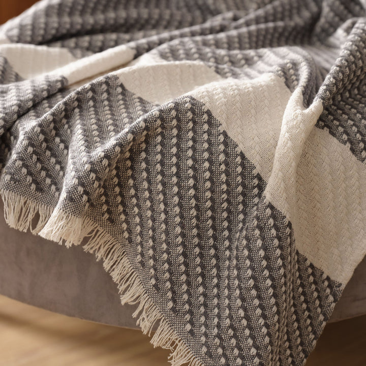 Karaca Home - Wilma Throw - Tæppe – Mørkeblå – 130 × 170 cm - Løven Home
