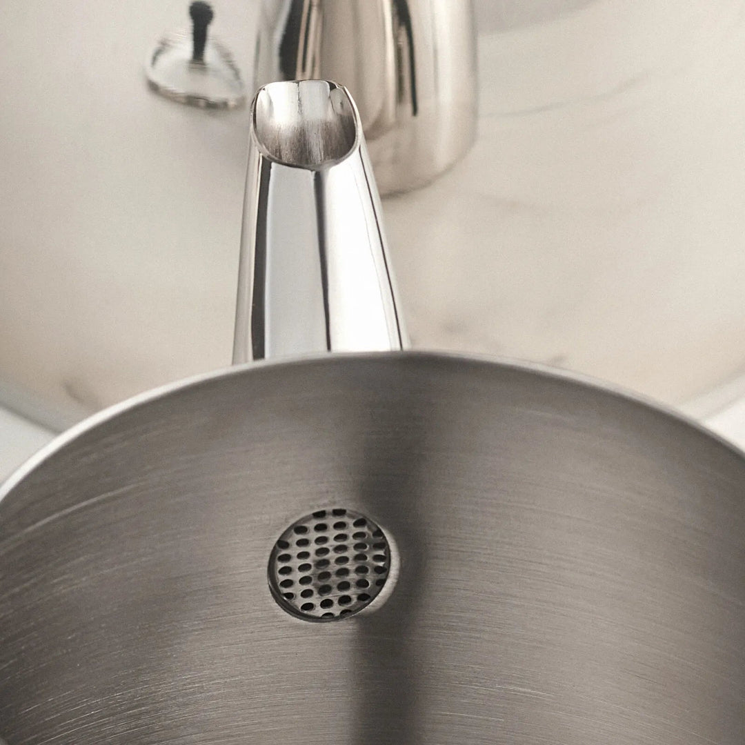 Karaca New Galya Induktionsbund Midi Tekandesæt - 3,2 Liter - Løven Home