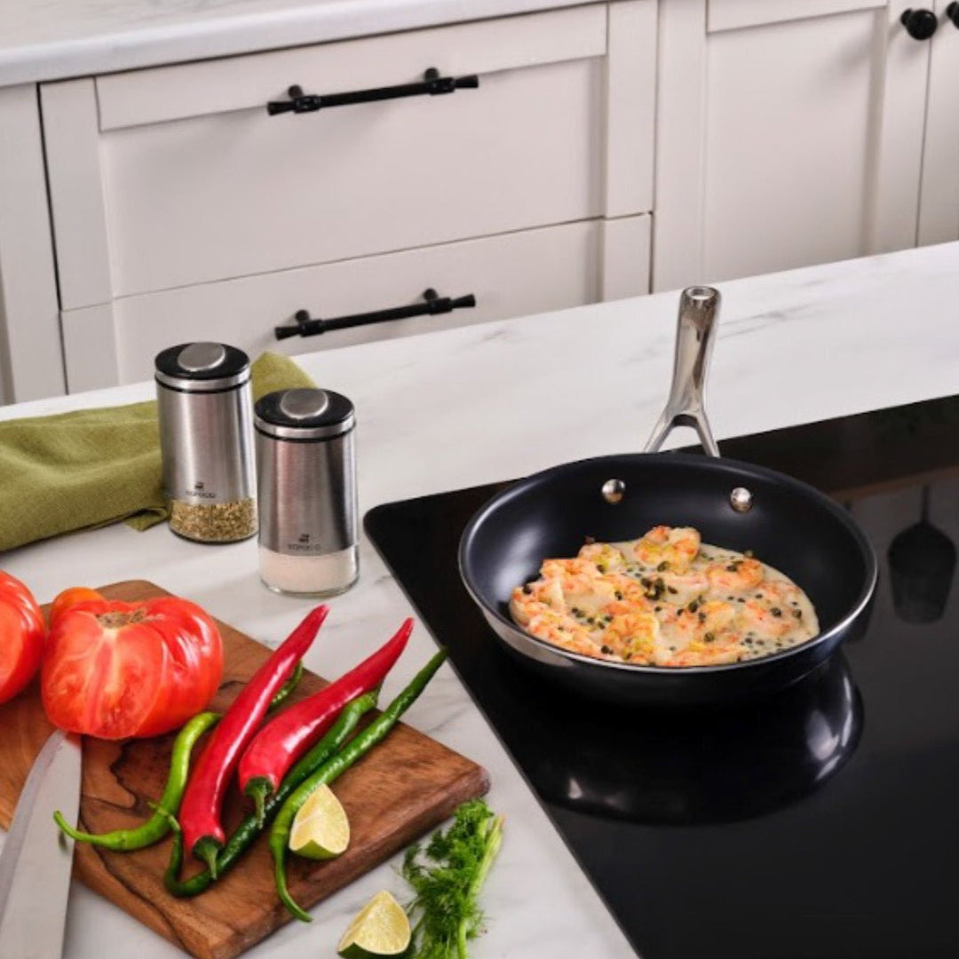 Karaca Plasma Steel 3Ply Pande – 26 cm - Løven Home