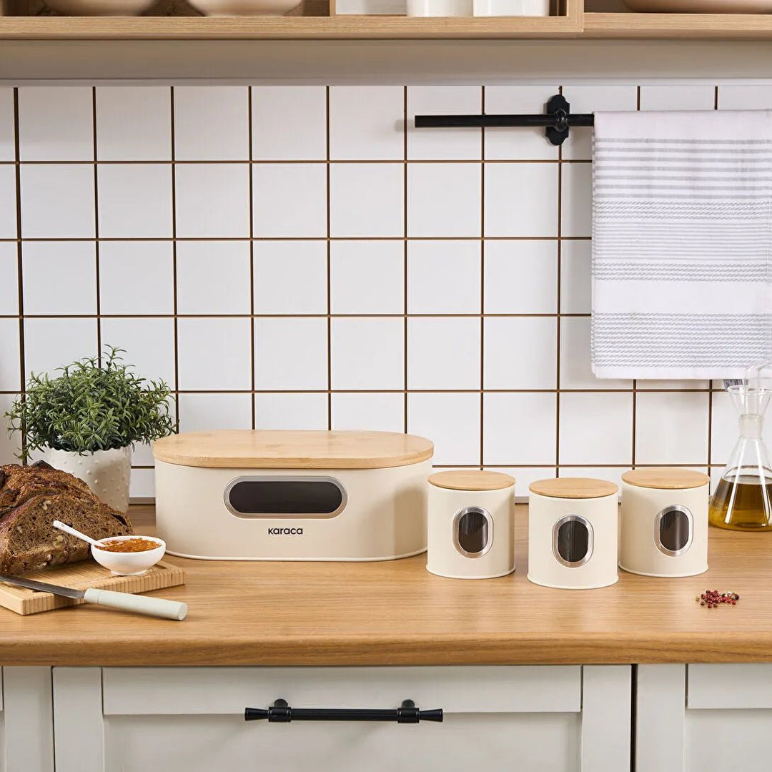 Karaca Premium Brødkasse Sæt med Bambuslåg – Inkl. Gratis Opbevaringskrukke Cream - Løven Home