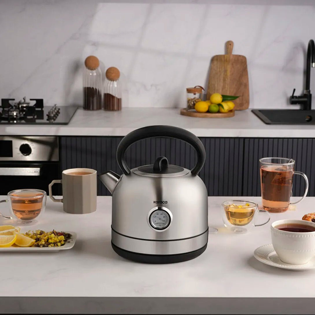 Karaca Retro 2202 Elkedel – Nostalgi og Kraftfuld Elegance Grå (2200W) - Løven Home