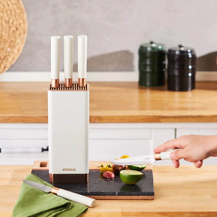 Karaca Skycut Knivsæt m/Stand og Kødøkse – 6 dele – Creme - Løven Home