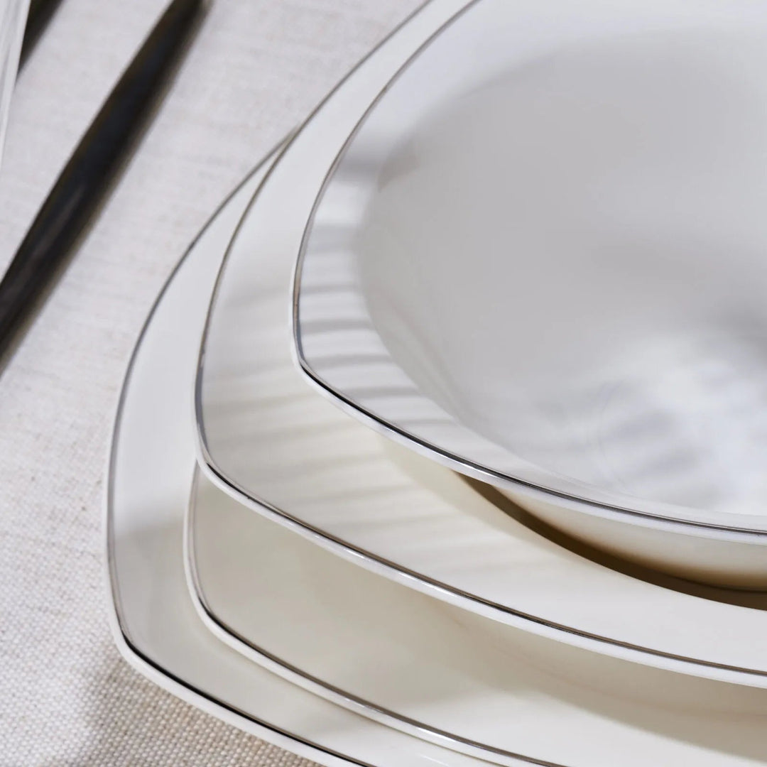 Karaca Square Bone Mane Middagssæt | 24 dele | 6 personer | Platin - Løven Home