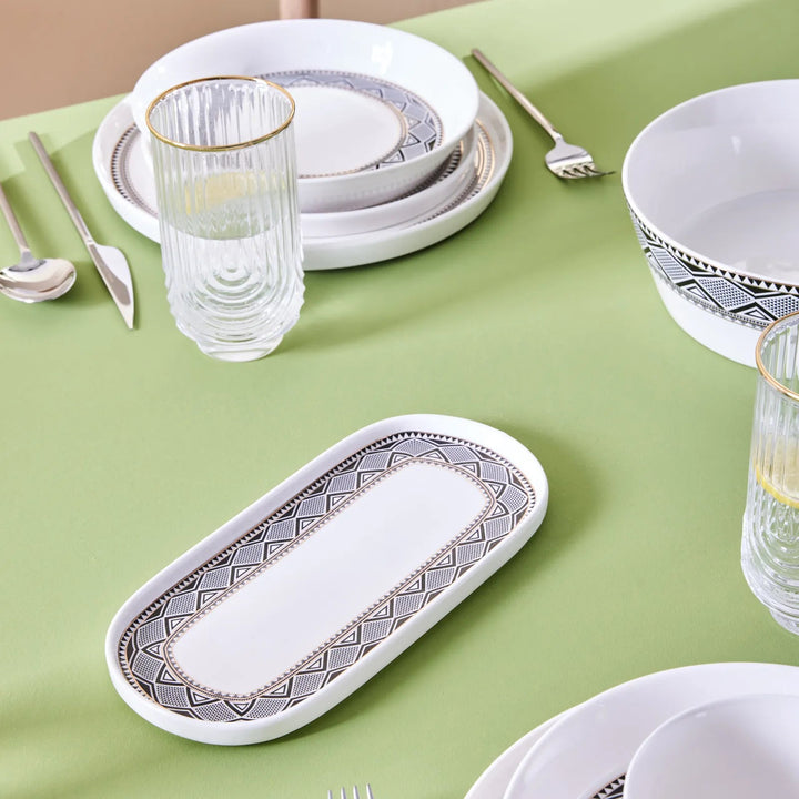 Karaca Stream Bone Monde 59 - dele Spisestel til 12 Personer - Guld - Løven Home