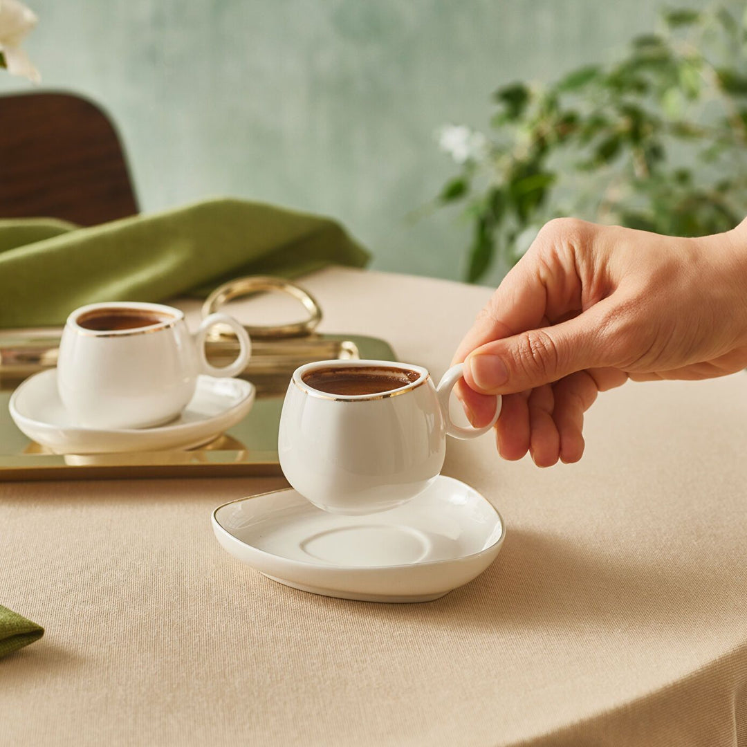 Karaca Streamline Tribe Espressosæt - til 2 Personer – 90 ml - Hvid/Guldkant - Løven Home