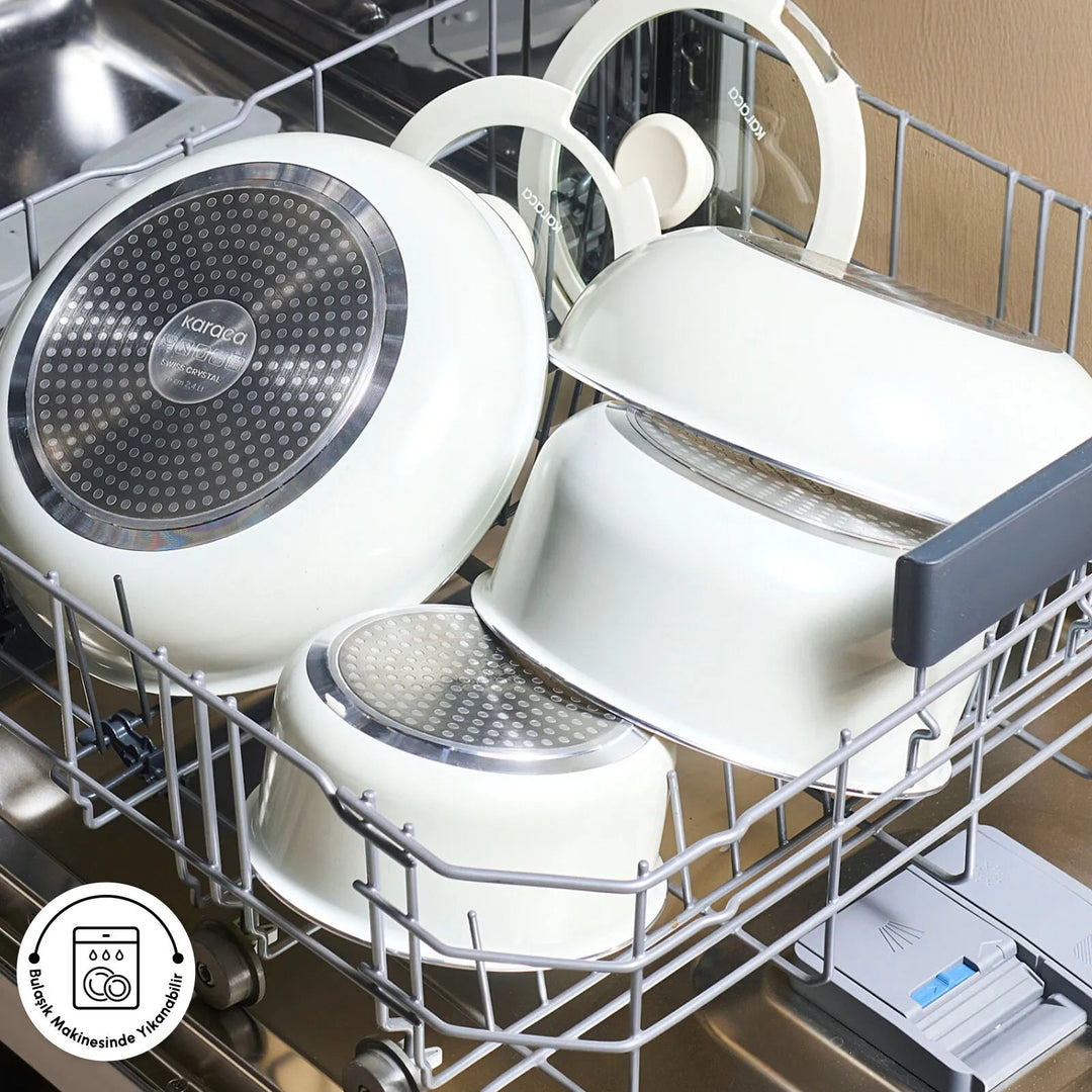 Karaca Swiss Crystal Almond Cream Easy Clip 7 - delers induktionsgryde - og pandesæt - Løven Home