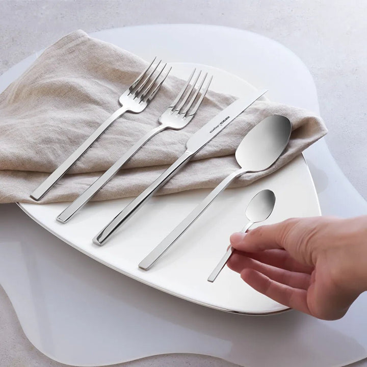 Karaca Theo 30 - delt Bestiksæt 18/10 rustfrit stål | Sølv | 6 personer - Løven Home