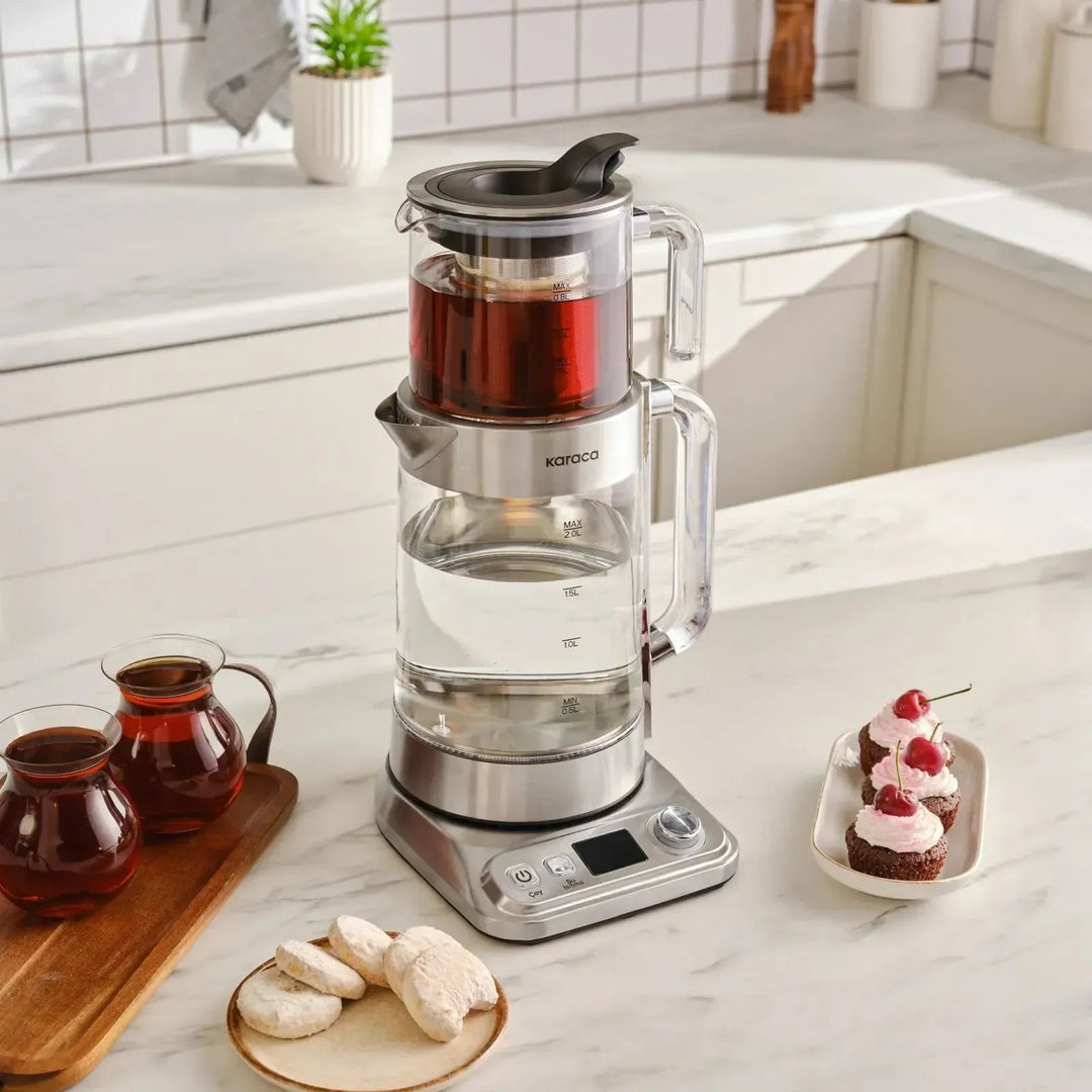 Karaca X Refika XL Glas Temaskine – Chrome (2,8L) - Løven Home