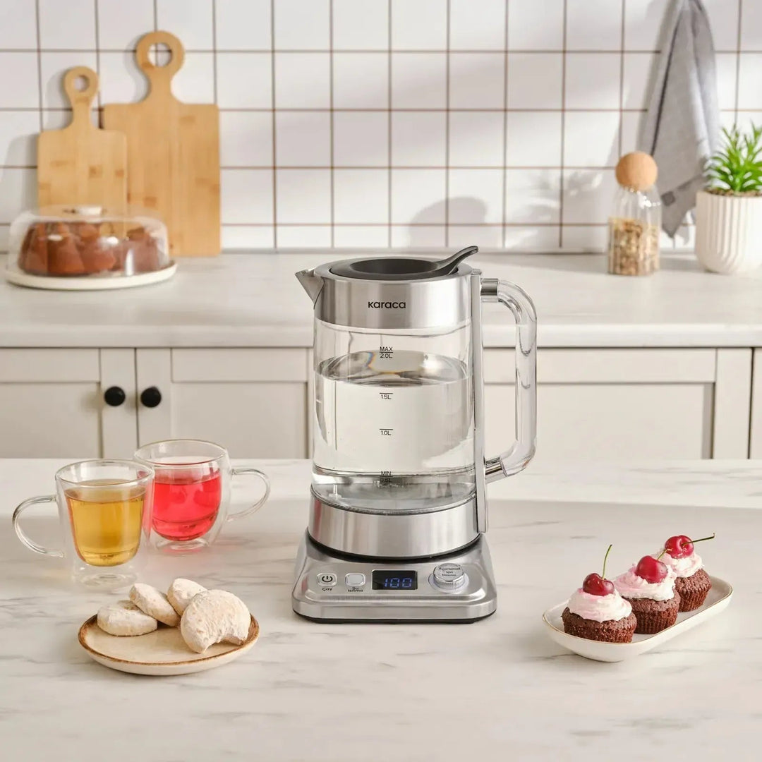 Karaca X Refika XL Glas Temaskine – Chrome (2,8L) - Løven Home