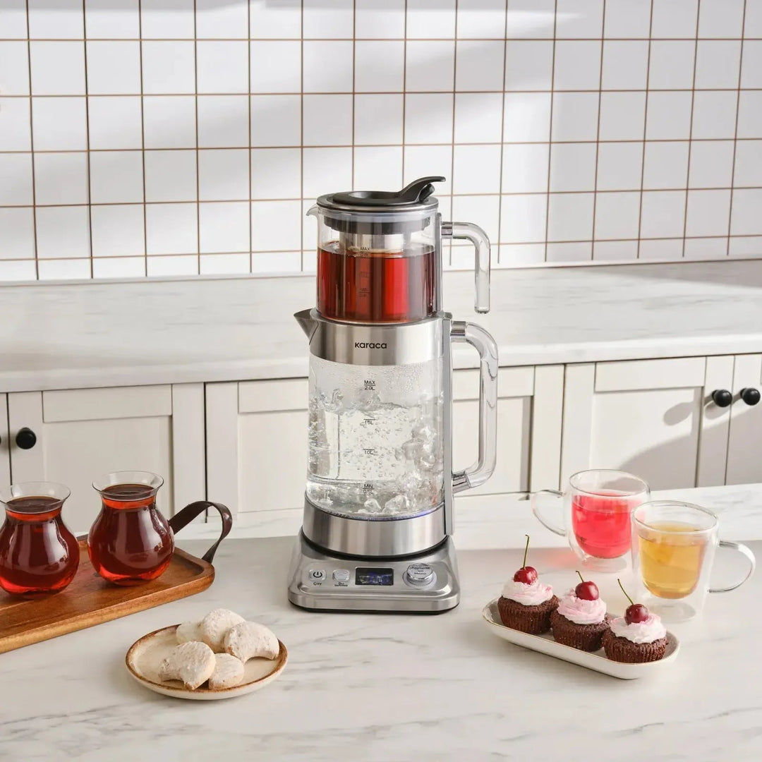 Karaca X Refika XL Glas Temaskine – Chrome (2,8L) - Løven Home