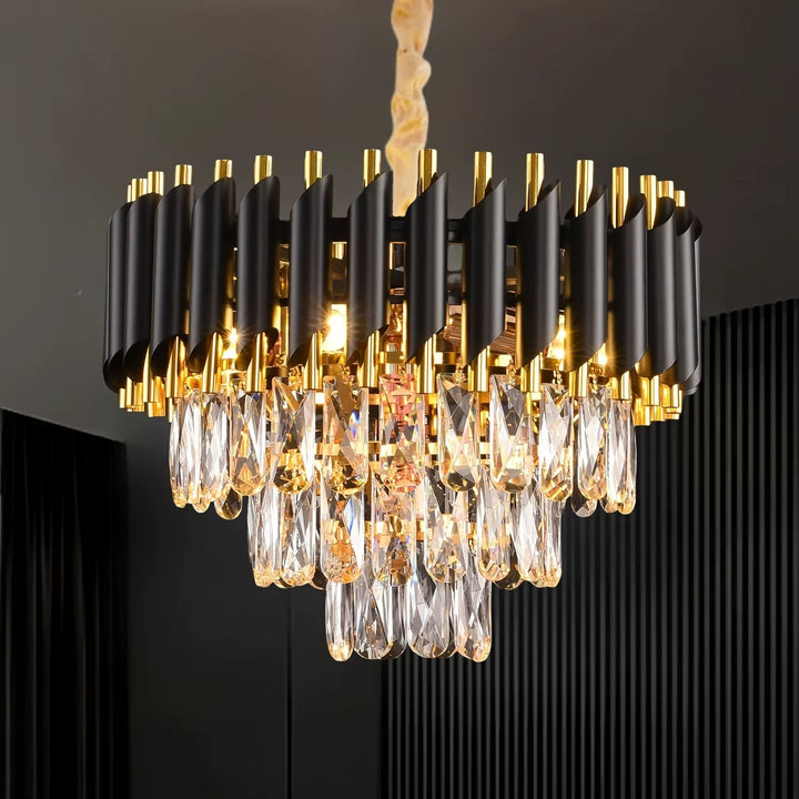 Luxury Living - Elegant Loftlampe med Krystaller – Sort &amp; Guld | Ø40 cm - Løven Home