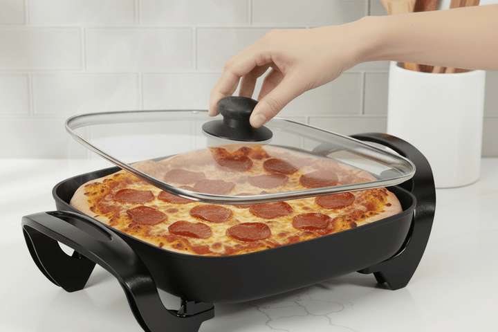 Schäfer Elektrisk Multipande Kvadratisk 30x30x6 cm - 1500W - Sort - Løven Home