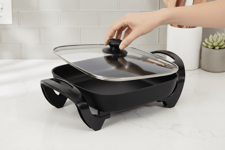 Schäfer Elektrisk Multipande Kvadratisk 30x30x6 cm - 1500W - Sort - Løven Home