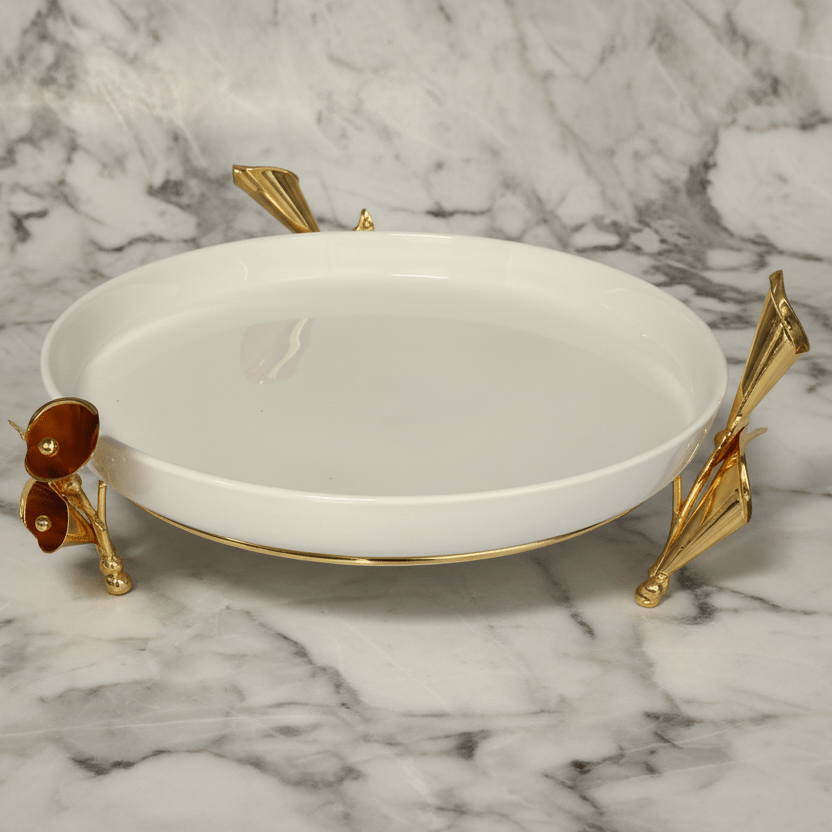 <strong>Almina</strong></br> <i>Kageopsats</i> </br>25 cm Hvid/guld porcelæn/metal - Løven Home