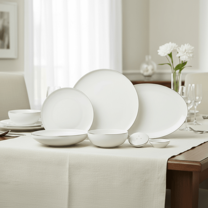 <strong>Bricard Canet</strong></br><i>Tallerkensæt</i></br>Hvid/Sølv 27 dele 6 pers. - Løven Home